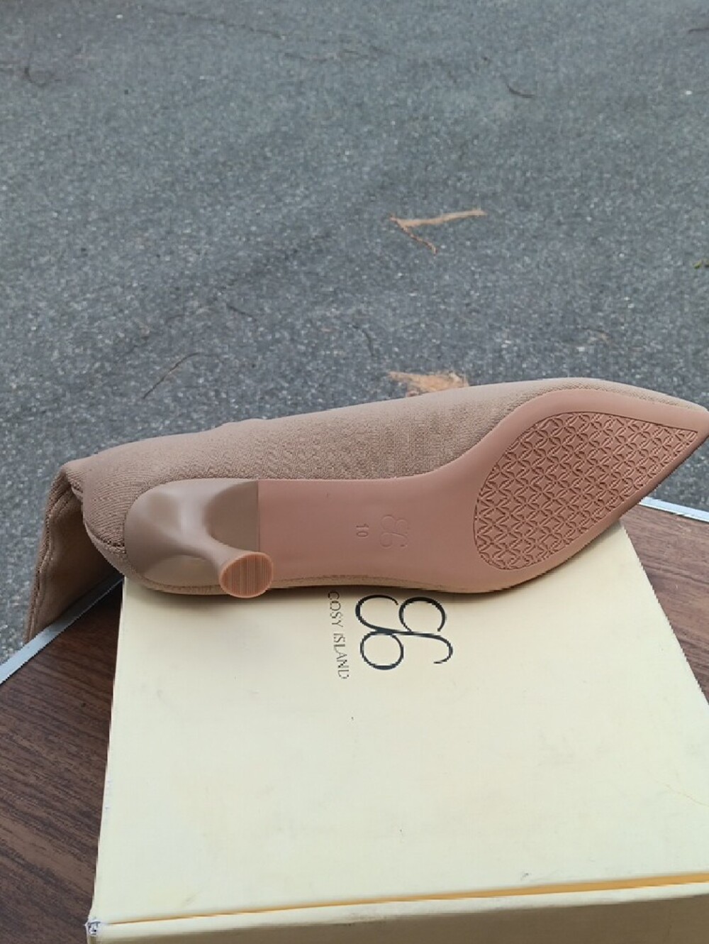 Pointed-Toe Knit Mule in Beige — Sleek Slip-On Heel - Picture 3 of 3